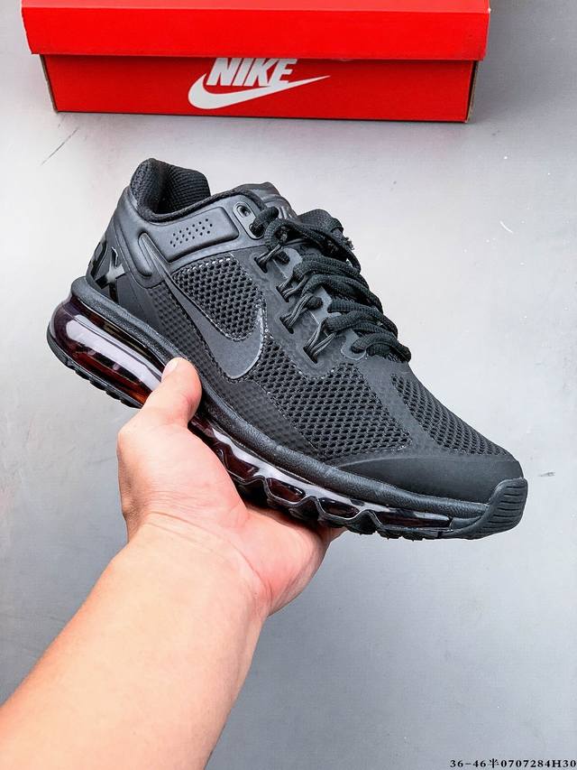 公司级！Nike Air Max 2013 缓震透气运动休闲跑步鞋！ Nike Air Max 2013 运动鞋携时尚设计闪亮回归，出众有型。采用网眼布细节和运