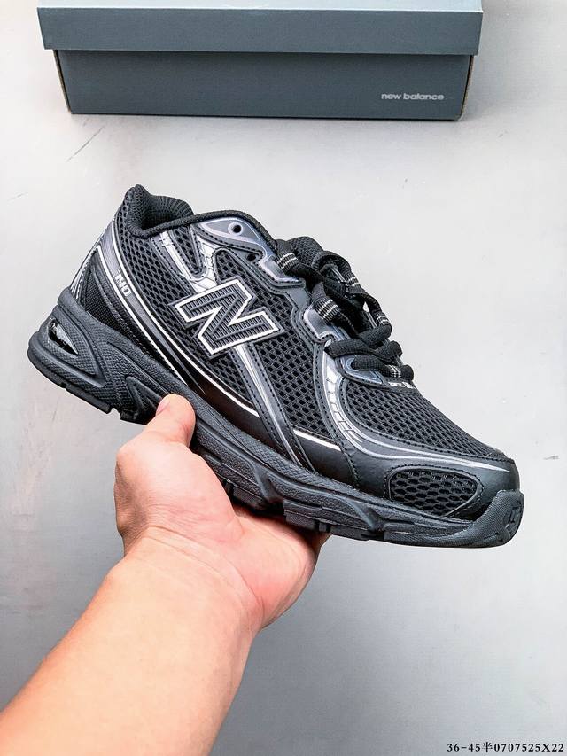 New Balance Nb740 英产 轻便复古休闲运动跑步鞋 全鞋身以网格布作为基地，在细节部分以皮革作为辅助添加，流线感很强。外形和New Balace