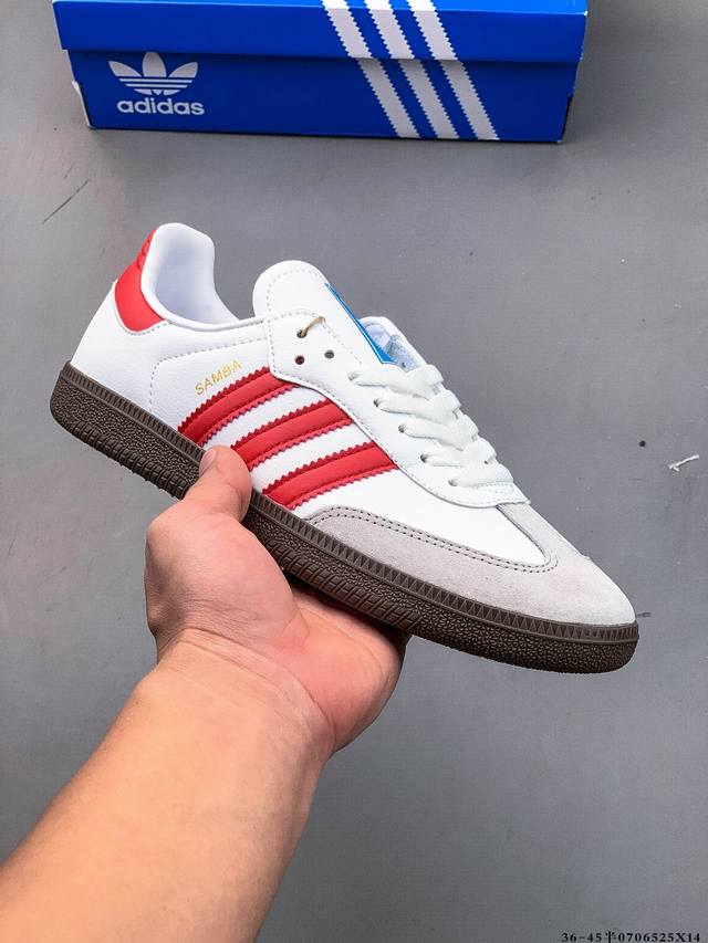 真标半码！Adidas Samba Og 经典鞋款 Adidas 近70年的经典Samba Og 修长的鞋楦,略微尖尖的鞋头,翻毛皮的鞋头拼接,这些我们都看得到