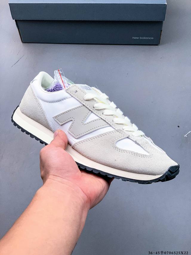 New Balance Nb 471系列新款复古时尚 透气生活休闲鞋 New Balance 471鞋款以经典的320鞋款为灵感，采用纤细鞋楦设计，打造出更加贴