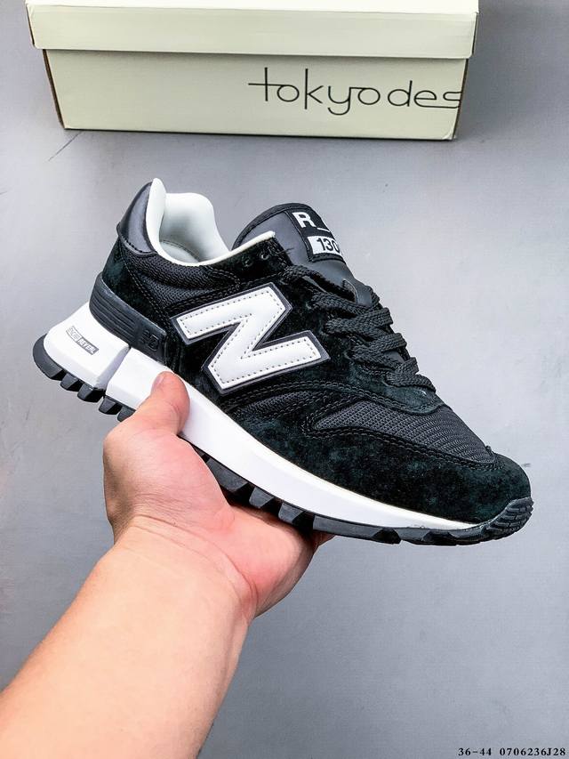 集图 新百伦New Balance Ws1300 复古休闲慢跑鞋 采用原厂材料和胶水 猪八戈网面 透气舒适 复古耐磨休闲百搭跑步鞋 个性断掌运动鞋 织物材质 全