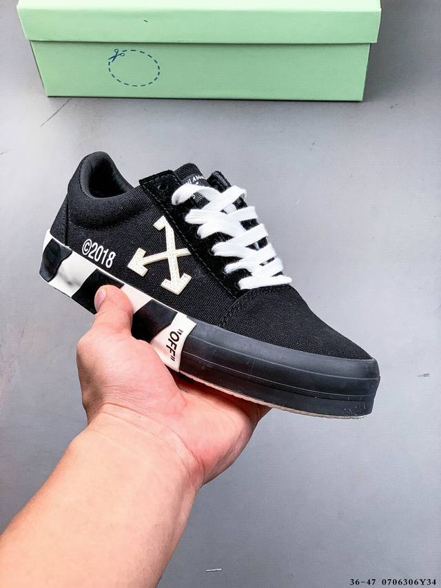 公司级！Off-White Vulcanized Striped Low Top 潮流 低帮时尚板鞋 0706306Y34