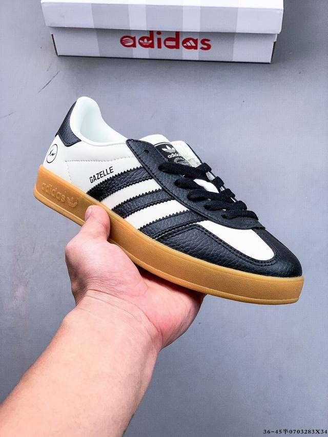 阿迪达斯Adidas Originals Gazelle德训鞋 防滑耐磨 低帮板鞋 男女同款 #独家原版原盒 原底原料 开模打造 #原厂织唛鞋标 高精密准度 #
