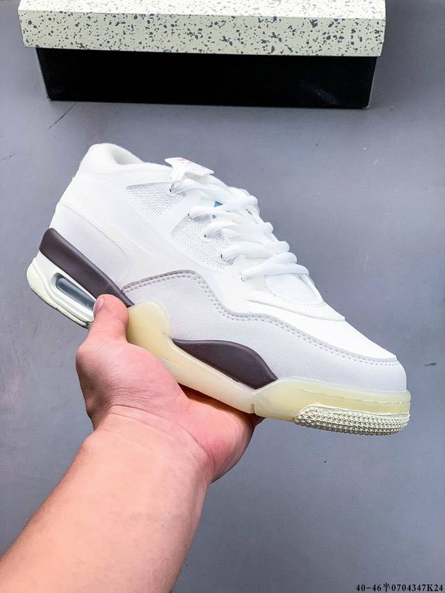 集图 Air Jordan Aj4 Rm 重制版低帮复古篮球鞋 实拍首发 采用了低帮的设计 并保留了众多Aj4的经典元素 鞋身以皮革 麂皮材质拼接打造 Aj4经