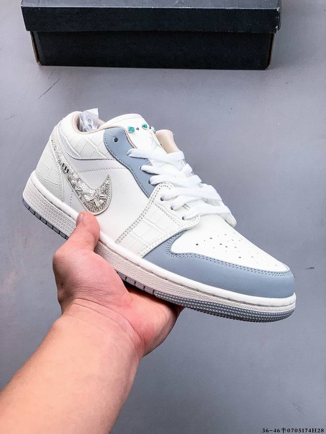 公司级头层！耐克Nike Air Jordan 1 Low Aj1 乔1 低帮潮流运动休闲板鞋。Aj1 低帮拼接 完美版型真头层牛皮# 内置缓震气垫 原鞋开模