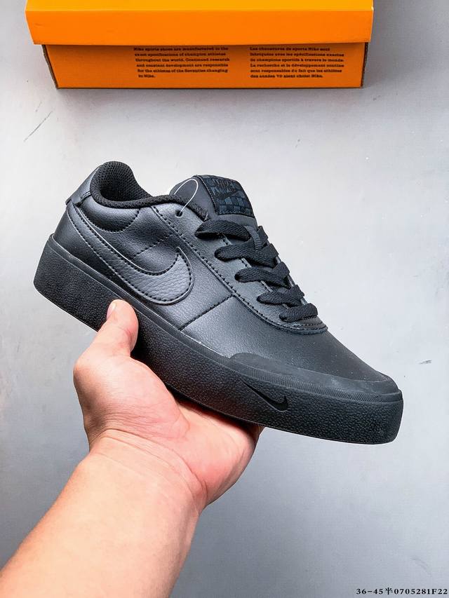 Nike Blazer Phantom Low男女子运动板鞋 厚底增高休闲鞋。采用轻盈利落设计，焕新演绎经典鞋款。该鞋款带来舒适足底体验，结合鞋侧壁加固设计，缔