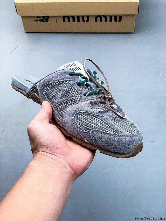公司级！Miu Miu X New Balance 530 Mules 穆勒鞋 全新亮相的 薄底半托 在造型方面基本延续了前代 完全体 Miu Miu X Nb