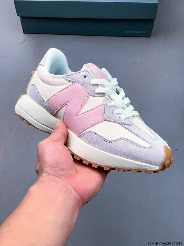 New Balance Ms327系列复古休闲运动慢跑鞋 原鞋打版 细节完美 采用尼龙及猪巴革麂皮物料拼接构成#中底高弹Pu材质及满丁防滑橡胶外底上世纪 70