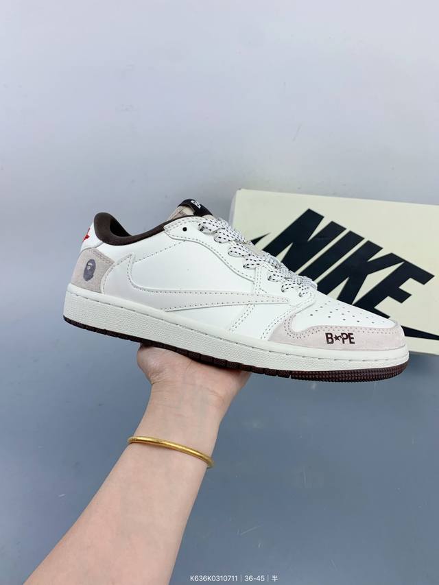 Travis Scott X Fragment Design X Jordan Air Jordan 1 Low Og Sp 多方联名合作融合了Travis S