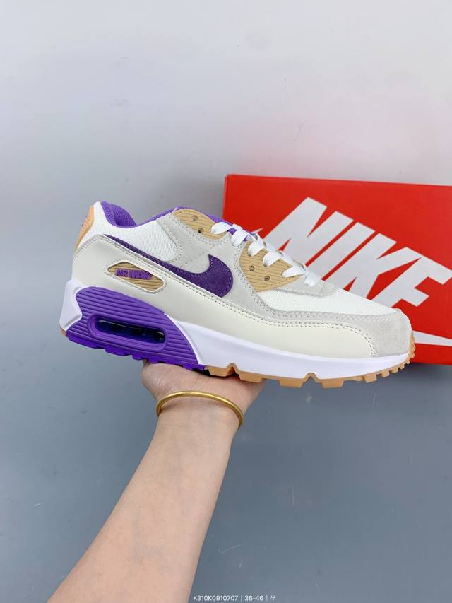 耐克Nike Air Max 90 经典复古小气垫缓震跑鞋 鞋面由皮和革织物打造，犀利的条线打造出酷劲十的足视觉效果 网布鞋增面强透气性，穿着为极舒适 经可典视
