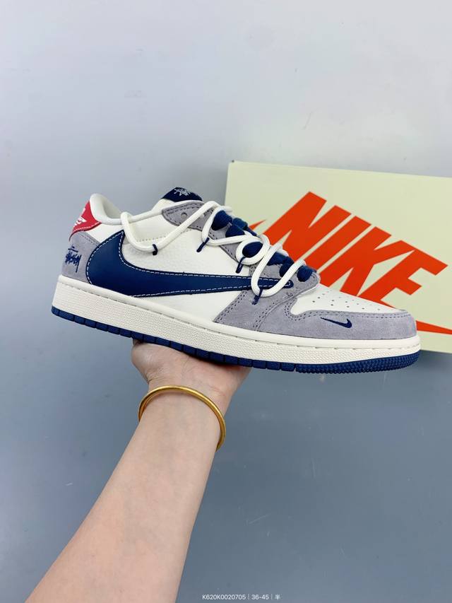 Travis Scott X Fragment Design X Jordan Air Jordan 1 Low Og Sp 多方联名合作融合了Travis S