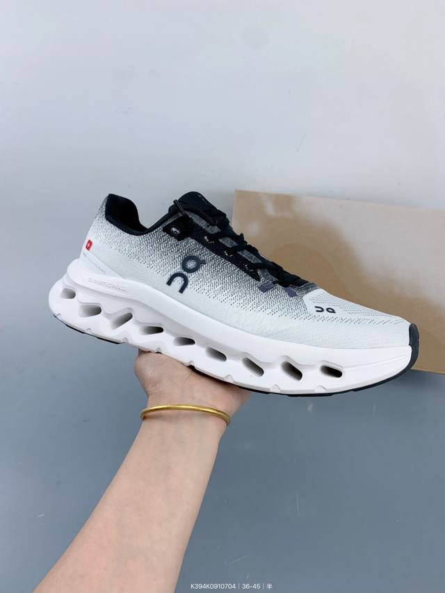 公司级On昂跑Cloudtilt 轻量运动休闲鞋 脚感很舒服 鞋底柔软且包裹性好 上脚显腿长 不管休闲还是运动都很百搭 是最好看最显质感的颜色 Size：如图