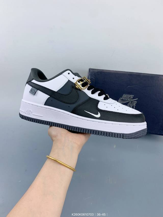 耐克Nike Air Force 7空军一号低帮百搭休闲运动板鞋。柔软、弹性十足的缓震性能和出色的中底设计，横跨复古与现代的外型结合，造就出风靡全球三十多年的F