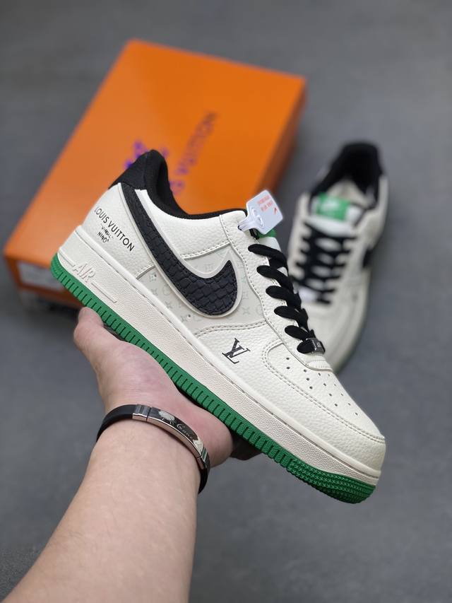 海外限量发售！公司级Nike Air Force 1 '07 Low 空军一号 低帮 运动鞋 休闲鞋 折边针车 工艺难度大 原楦头原纸板 原装鞋盒 定制五金配件