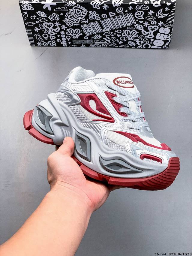 采用皮革拼接透气网布贴合材质鞋面，轻盈发泡橡胶鞋底Balunhui Fashion Sneaker系列低帮复古老爹风系带百搭休闲运动慢跑鞋 0710861S30