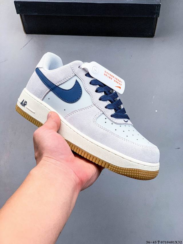 原楦数据纸版，采用硬质优质皮革鞋面材质，内置全掌Air Sole气垫。耐克 Nike Air Force 1 Low 空军一号低帮百搭休闲运动板鞋 071048