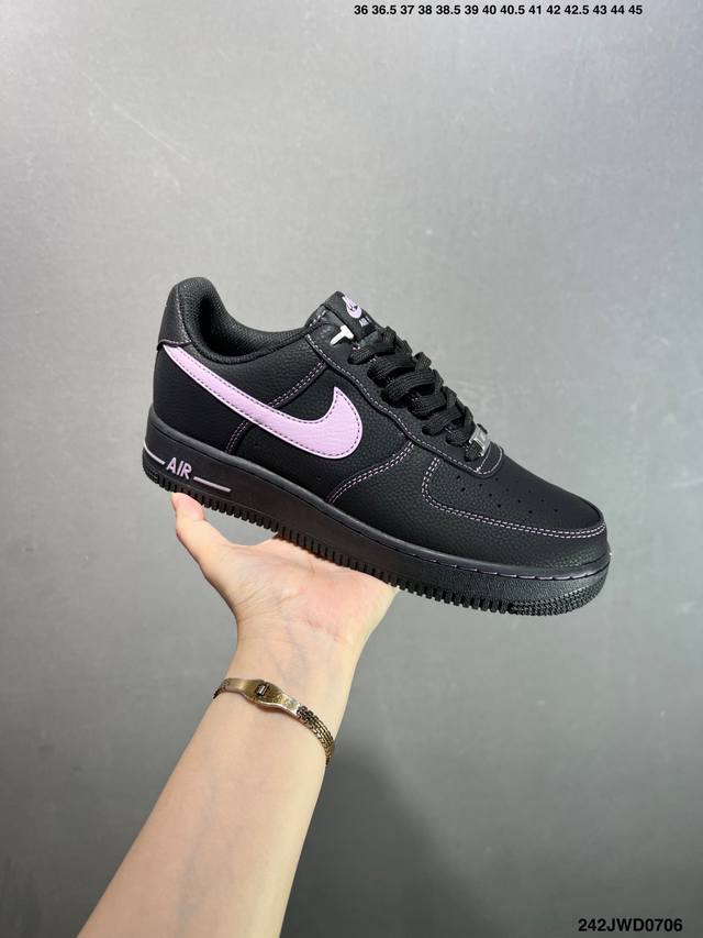 公司级Air Force 1 ‘07 Low 原楦头原纸板 打造纯正空军版型 #专注外贸渠道 全掌内置蜂窝气垫 #原盒配件 原厂中底钢印、拉帮完美 官方同步上架