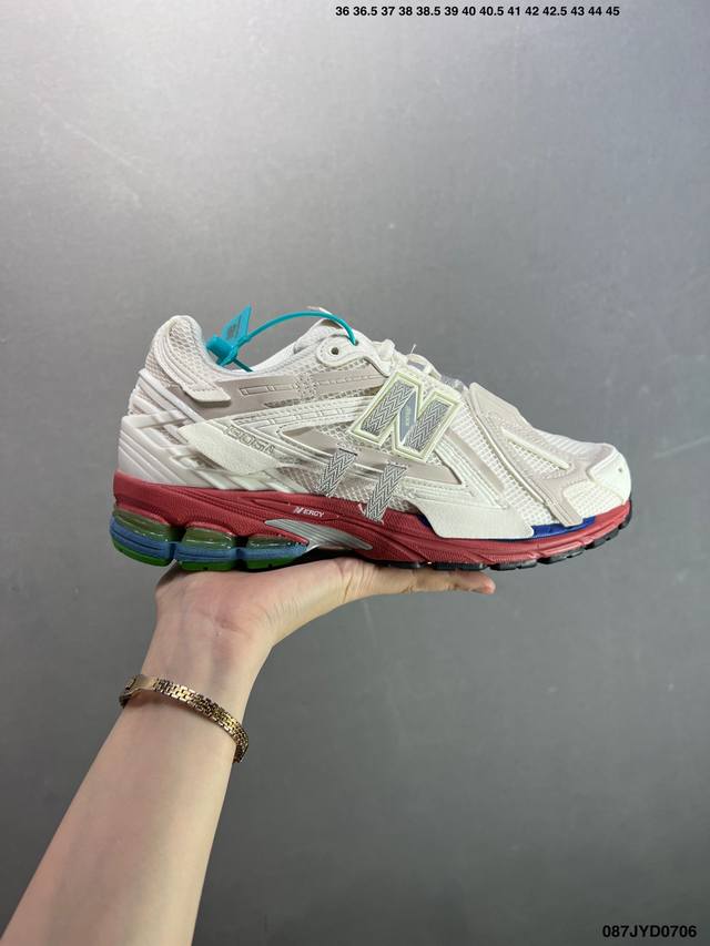 公司级New Balance M1906系列复古单品宝藏老爹鞋款 公司级版本复古元素叠加 质感超级棒 楦版型材料细节做工精细 作为Nb最经典的档案鞋型之一 与