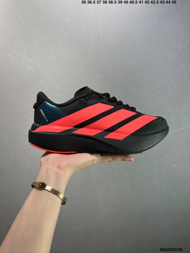 带碳板Ad Adizero Evo Sl Jr3414 阿迪超轻透气缓震跑鞋 #以令人难以置信的138克重量，刷新了跑鞋轻量化的记录，阿迪在材料科学和工艺技术上