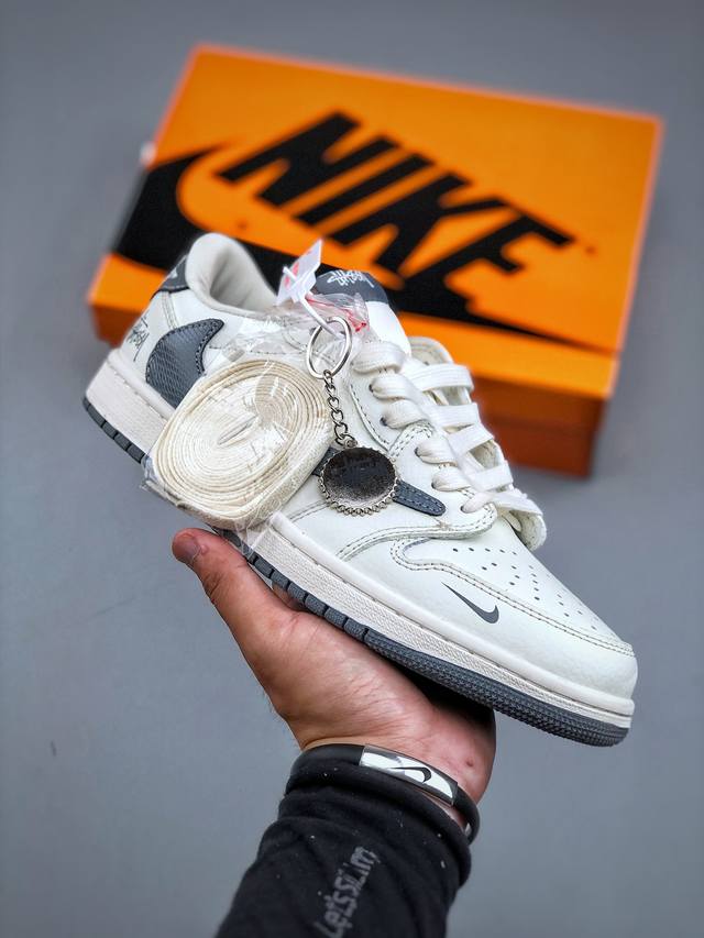 海外爆款限量发售！Travis Scott X Fragment Design X Jordan Air Jordan 1 Low Og Sp “斯图西联名 岩