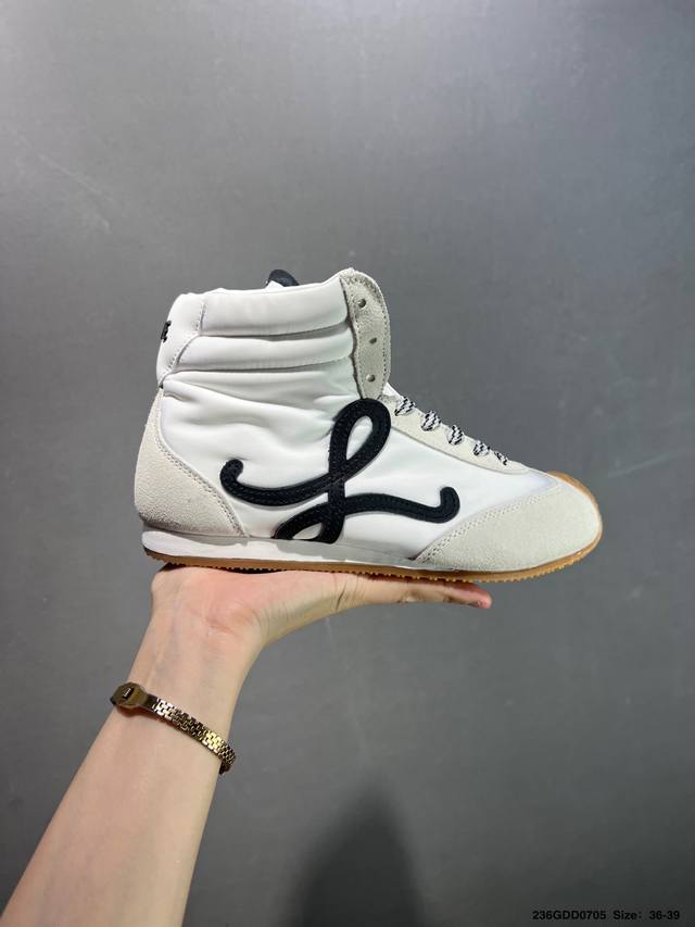 核心私 公司级Loewe罗意威 Ballet Runner 3 货号：Lbr2282X11-4865 尺码：36 36.5 37 38.5 39 40 40.5