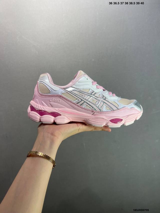 公司级Asics 亚瑟士Gel-Nyc 透气网眼鞋面配合部分合成革材质 采用全新Ahar+橡胶材质 更加耐磨 货号: 1A789-020 尺码:36～45 Id