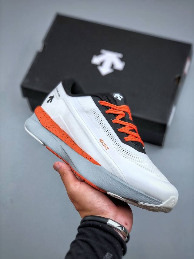 纯原版本 Descente Dynamic Fluid迪桑特轻盈缓震透气鞋面时尚休闲运动男子越野跑鞋 官方同步上架适合技术路线单日徒步穿着 Aeriosflgt