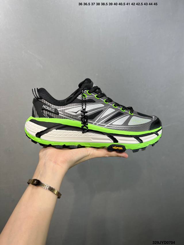 公司级Hoka One One Mafate Three2 全新配色创立于 9年，始终致力于为所有跑者提供更新、更好的跑步 装备。相比常规跑鞋，Hoka One