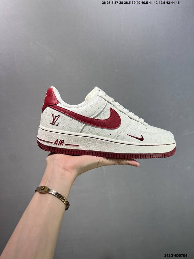 公司级Nike Air Force1 07 Low 定制空军 #原楦头原纸板 打造纯正空军版型 #专注外贸渠道 全掌内置蜂窝气垫 #原盒配件 原厂中底钢印、拉帮