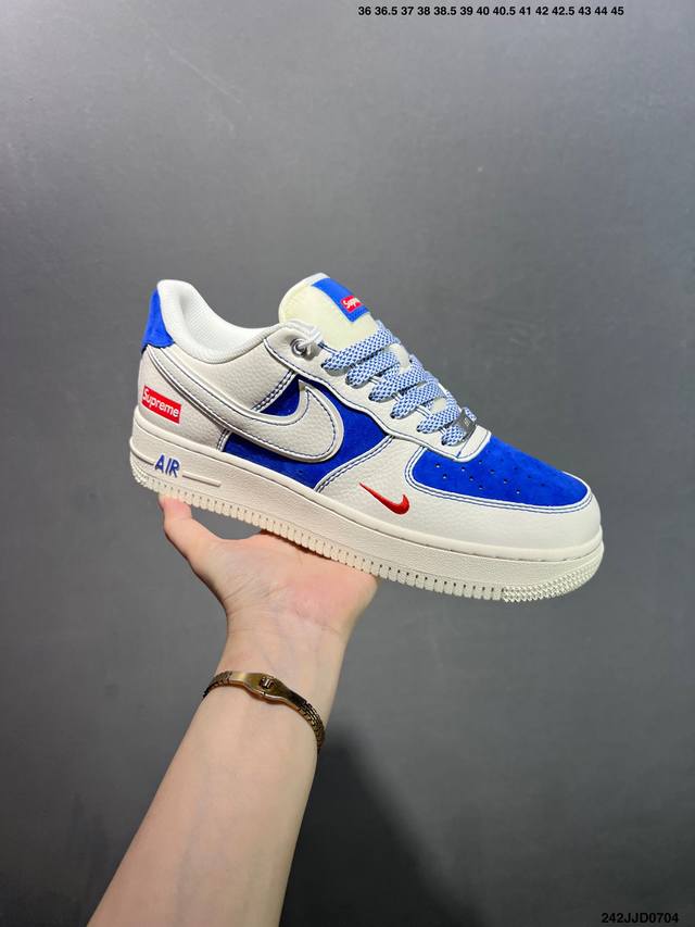 特价Nike Air Force 1 ‘07 Low “斯图西联名 灰白英文蓝底”空军一号 低帮 运动鞋 休闲鞋 折边针车 工艺难度大 原楦头原纸板 原装鞋盒