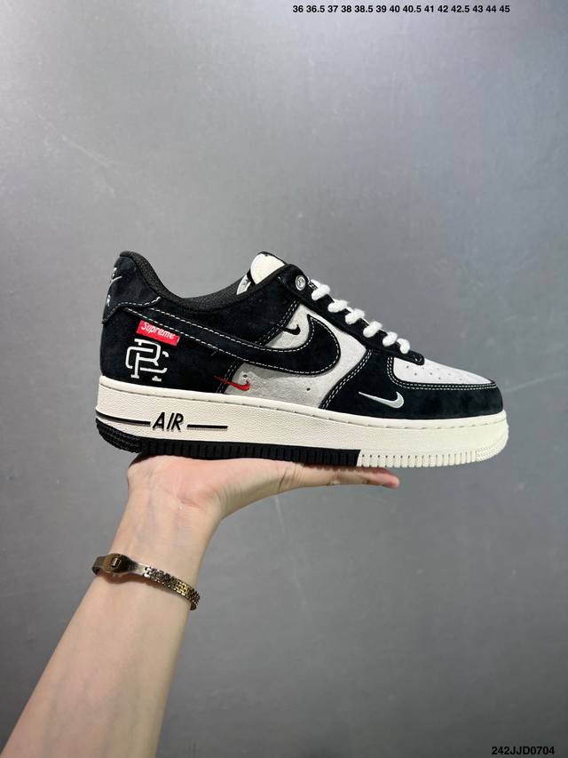特价Nike Air Force 1 ‘07 Low “斯图西联名 灰白英文蓝底”空军一号 低帮 运动鞋 休闲鞋 折边针车 工艺难度大 原楦头原纸板 原装鞋盒