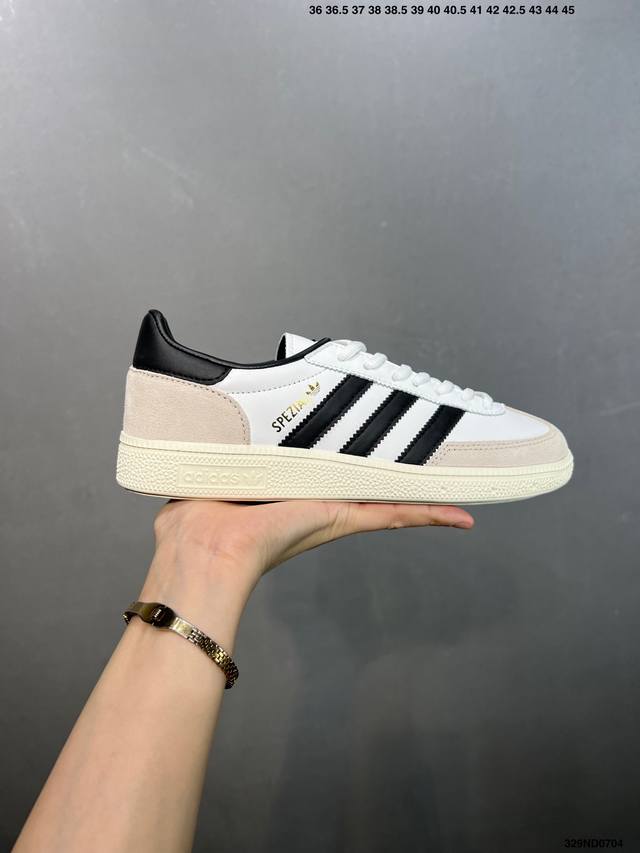 性价比版本Ad Handball Spezial 复古休闲板鞋 #全鞋采用反毛皮制作 牛筋耐磨大底 承载青春情怀的板鞋 经典三条杠装饰鞋侧 品牌辨识度清晰 货号