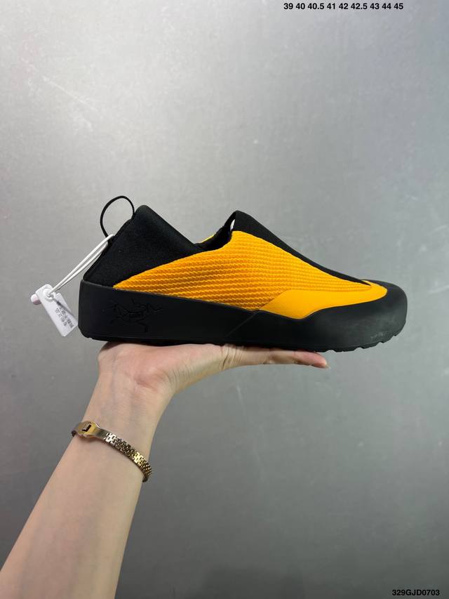 核心私 公司级始祖鸟Bora Kragg Shoes覆盖透气女款跑鞋 官方同步上架适合技术路线单日徒步穿着也可以一脚蹬穿法 Aeriosflgtx鞋受到长途野外