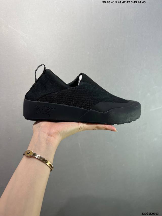 核心私 公司级始祖鸟Bora Kragg Shoes覆盖透气女款跑鞋 官方同步上架适合技术路线单日徒步穿着也可以一脚蹬穿法 Aeriosflgtx鞋受到长途野外