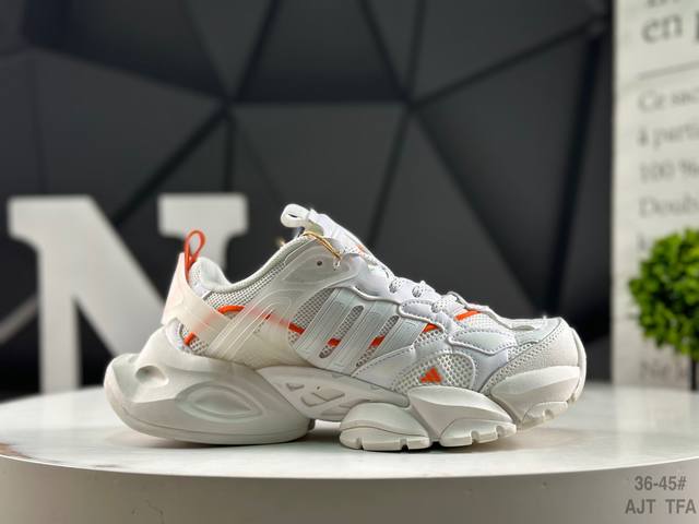 公司级带半码 阿迪达斯 Ad Xlg Runner Deluxe 跑步者豪华版系列低帮厚底**老爹风复古缓震休闲运动慢跑鞋 自从阿迪达斯和巴黎世家合作后，没少出