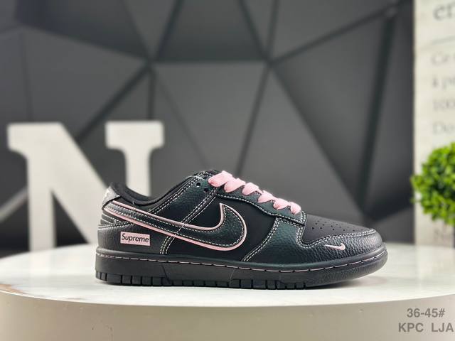 耐克Nike Dunk Low 板鞋 Sb系列经典百搭休闲运动板鞋加厚鞋舌的填充，使舒适性大大提升，同时也更方便穿脱中底部分则加入了脚感柔软舒适Zoomair气