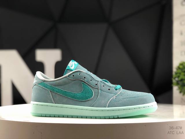 耐克 Jordan Air Jordan 1 Fall League 舒适百搭 防滑耐磨 低帮 复古篮球鞋 男女同款 货号：Hq8111 300尺码 ：如图所示