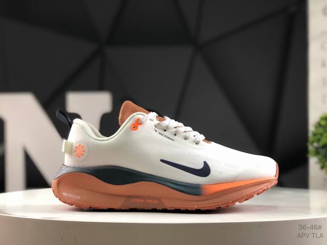 耐克 Nike Zoom React Infinity Rn 4 Gtx耐克 马拉松机能风格运动鞋 实拍首发鞋款搭载柔软泡绵 在运动中为你塑就缓震脚感 设计灵感