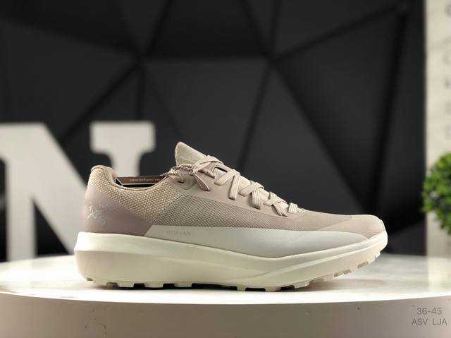 Arcteryx Sylan M 始祖鸟此款鞋采用近几年比较流行的版型设计，外观时尚大气，鞋底采用耐磨的材质，穿上它，让您在平时生活和工作中都会感觉到舒适的体验
