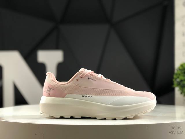 始祖鸟 Arcteryx Aerios Gtx M 始祖鸟此款鞋采用近几年比较流行的版型设计，外观时尚大气，鞋底采用耐磨的材质，穿上它，让您在平时生活和工作中都