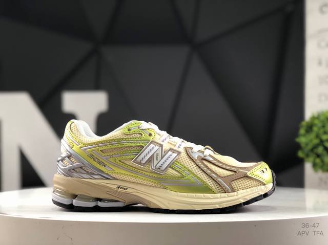 New Balance U1906系列 复古单品宝藏老爹鞋款 公司级 复古元素叠加 质感超级棒 楦版型材料细节做工精细 作为Nb最经典的档案鞋型之一 与 2一样