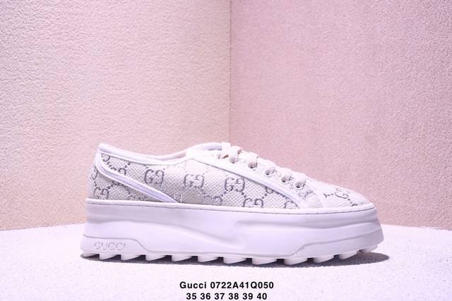 意大利奢侈品牌-古驰Gucci Baskets Gg Pour Femme Low Sneaker 珍宝系列低帮复古厚底增高百搭休闲运动板鞋“乌木棕白Gg棉织布