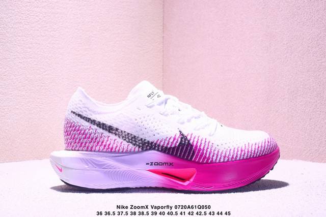 公司级Nike Zoomx Vaporfly Next% 4 耐克 轻量化 网面透气运动鞋这款新一代最强跑鞋在鞋面和鞋底都进行了全方位升级鞋面使用了全新 Vap