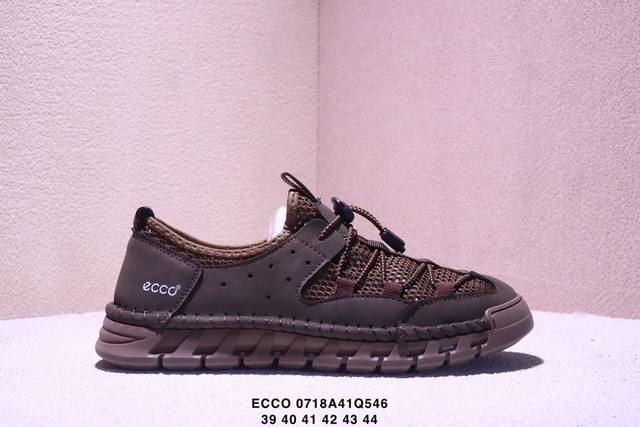 Ecco 爱步 运动跑鞋 休闲鞋 整体鞋面走线清晰精整 采用Ecco家族制鞋工艺 突显运动舒适 休闲时尚大气尺码:39-44Xm0718Q546