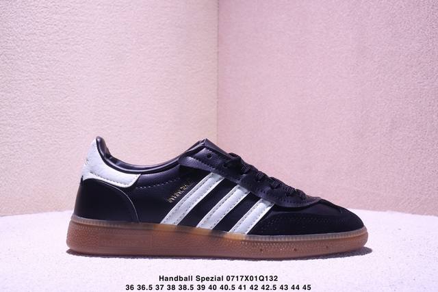 Adidas Handball Spezial阿迪达斯经典款 复古休闲板鞋全鞋采用反毛皮制作 牛筋耐磨大底 承载青春情怀的板鞋 经典三条杠装饰鞋侧 品牌辨识度清