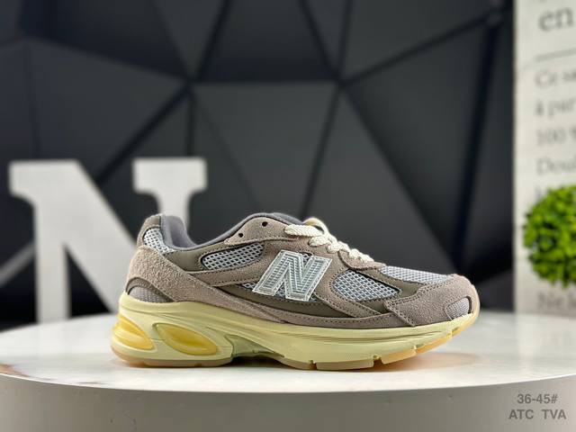 New Balance 2010系列 新百伦 复古老爹风网布跑步休闲运动鞋新百伦经典配色 沿袭了面世之初的经典科技 以Encap中底配以升级版 N-Ergy缓震