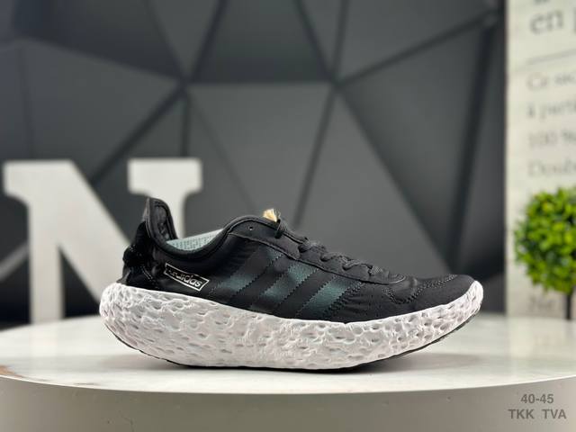阿迪达斯 Adidas Originals Zponge 舒适缓震休闲低帮跑步鞋外观设计复古又带潮流感独特脚感和复古颜值缓震回弹大底 极度舒适官方货号:Jq25