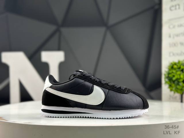 耐克 Nike Classic Cortez 耐克经典轻便舒适男子阿甘鞋休闲跑步鞋运动鞋 纯粹而执着的精神 使得Cortez种在了一代人的心里 无论是否喜欢它复