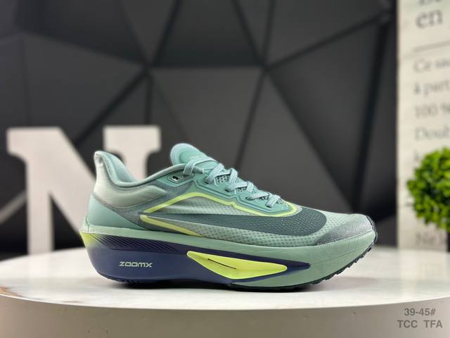耐克 Nk Zoom Fly 6 竞速飞行6代系列低帮轻质缓震透气休闲运动跑步鞋Fn8454-003 Nk旗下主打竞速训练的Zoom Fly 6突然官宣，让不少