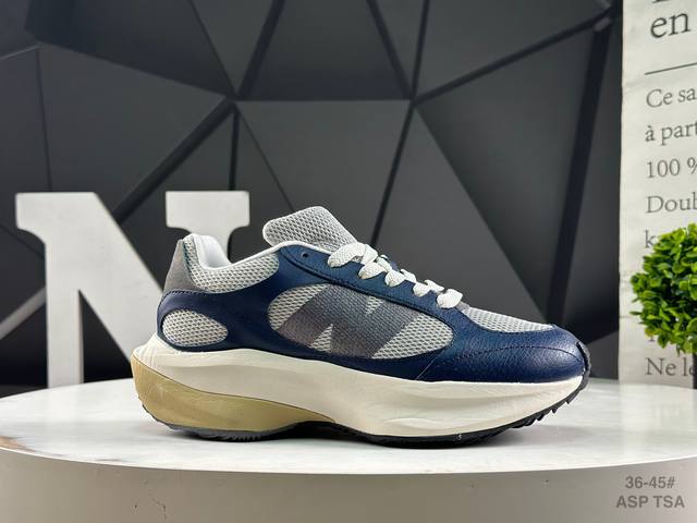 Nb New Balance Warped Runner Uwrpomob 复古休闲运动慢跑鞋，破坏解构做旧，步态稳定。T-Beam大底提供足步弓支撑，解构皮革